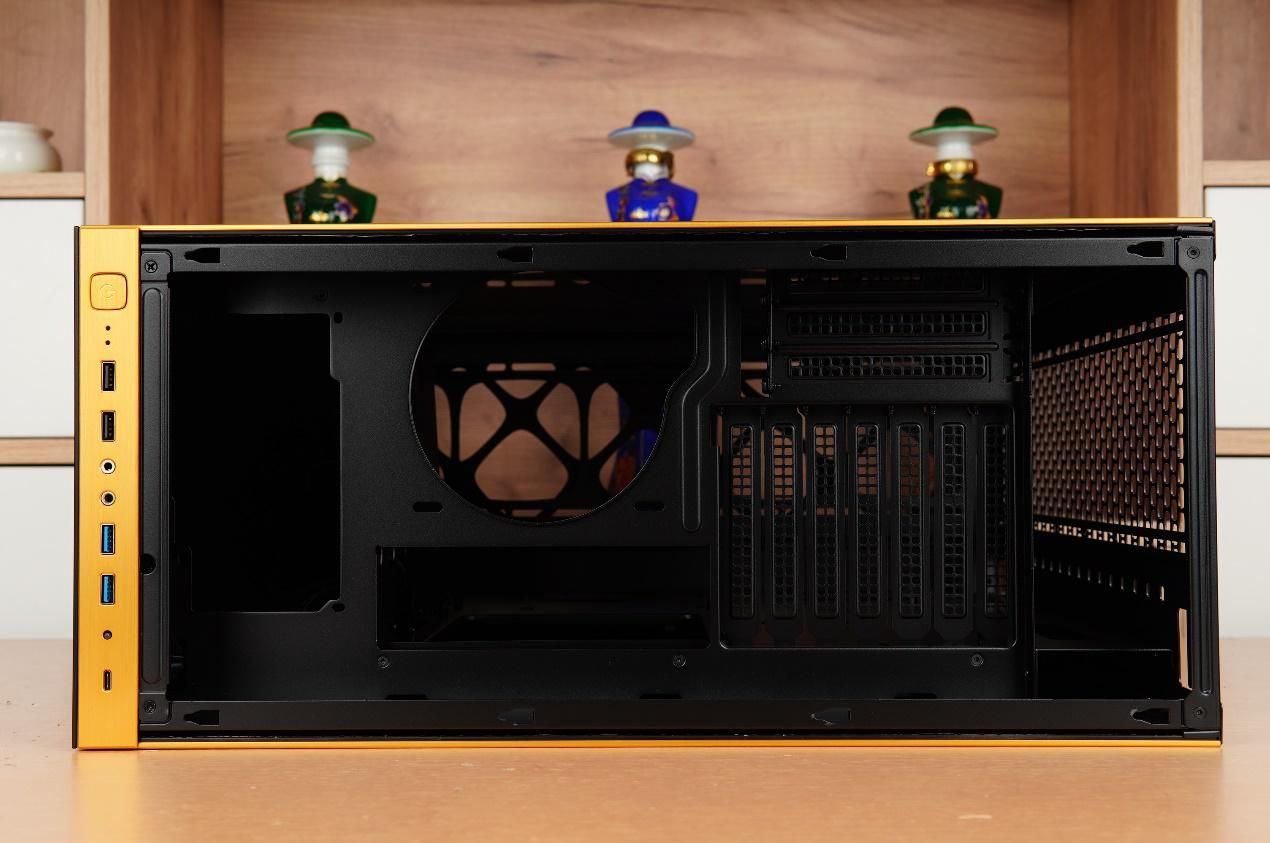 空调|简约、内敛、奢华,几何未来Model8 黑金达摩限定版装机分享