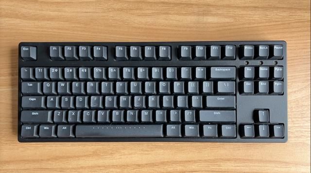 耳机|简约|无线化|这次是理想桌面1.0「桌面清单」分享