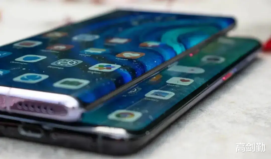 曲面屏|搞不懂！为啥那么多人不喜欢曲面屏？