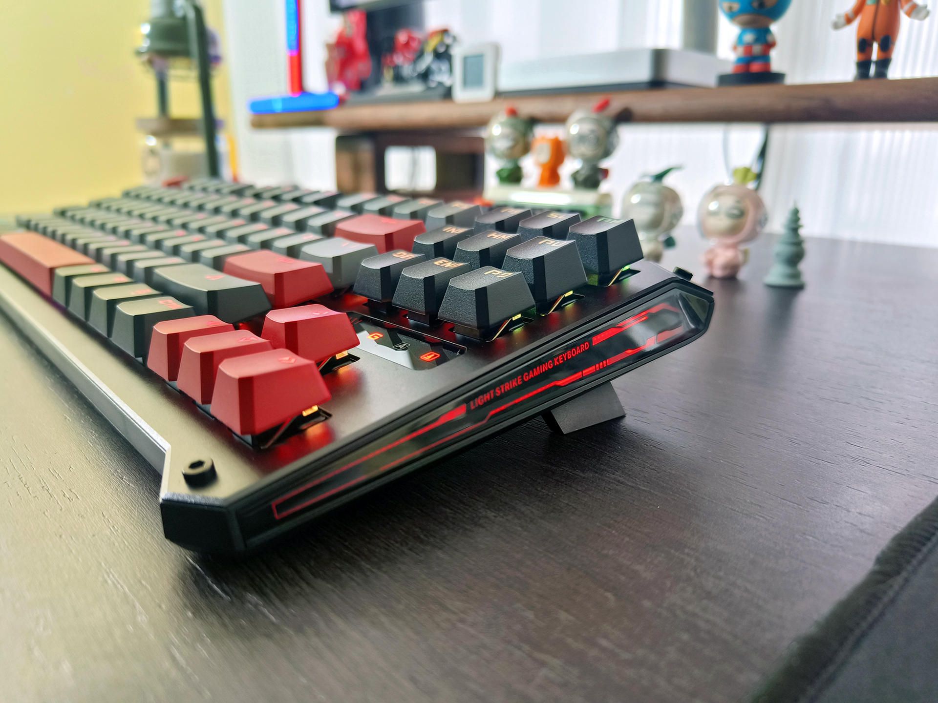 苏宁易购|国货当自强,血手幽灵B930光轴电竞键盘压轴登场!