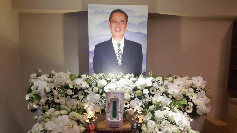 蔡卓宜|台湾戏骨灵堂遗照曝光，二哥曝去世细节，未回湖北老家成最大遗憾