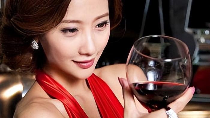 葡萄酒中的甘油物质到底是什么？葡萄酒中的甘油物质是影响葡萄酒品质的重要因素