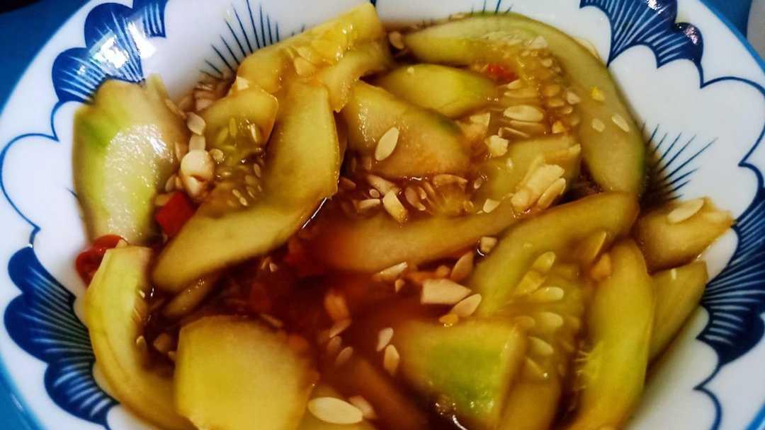 黑米|夏天来了，用黄瓜来做一道清脆爽口的凉菜，好吃又开胃