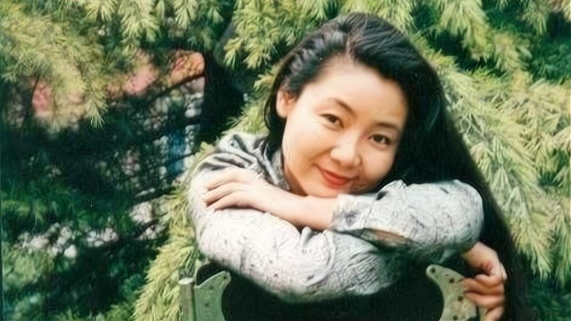 萨日娜|38岁演文他娘，53岁演秉坤妈妈，27岁就开始演妈妈的萨日娜不容易