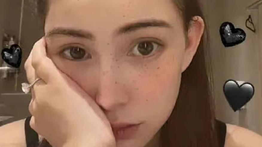 昆凌|昆凌炫富的心藏不住！产后首次晒自拍，穿吊带裙鸽子蛋钻戒太抢镜