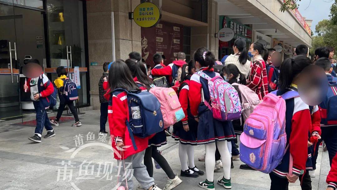 acgn漫评|天价\奥特曼卡片\风靡校园! 10岁男孩竟然...