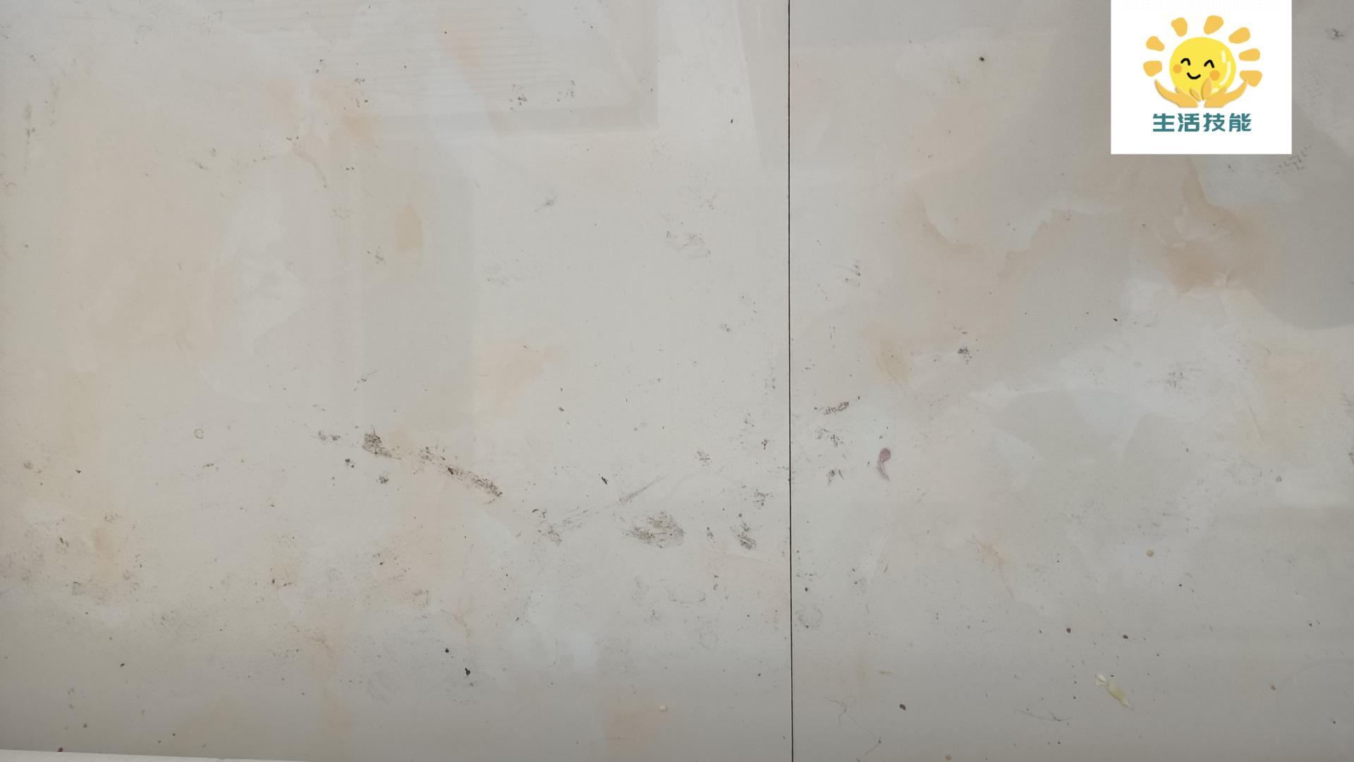 地板污垢难清理，教你一招轻松解决还不容易落灰尘，非常实用