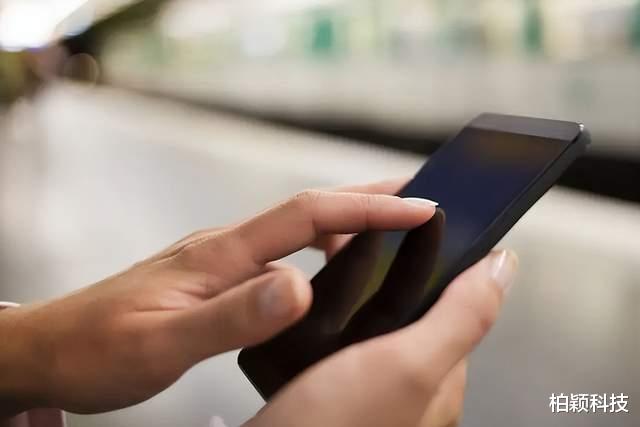 运营商|5G技术即将摆脱尴尬局面，但不是靠5G技术而是低频频段的物理优势