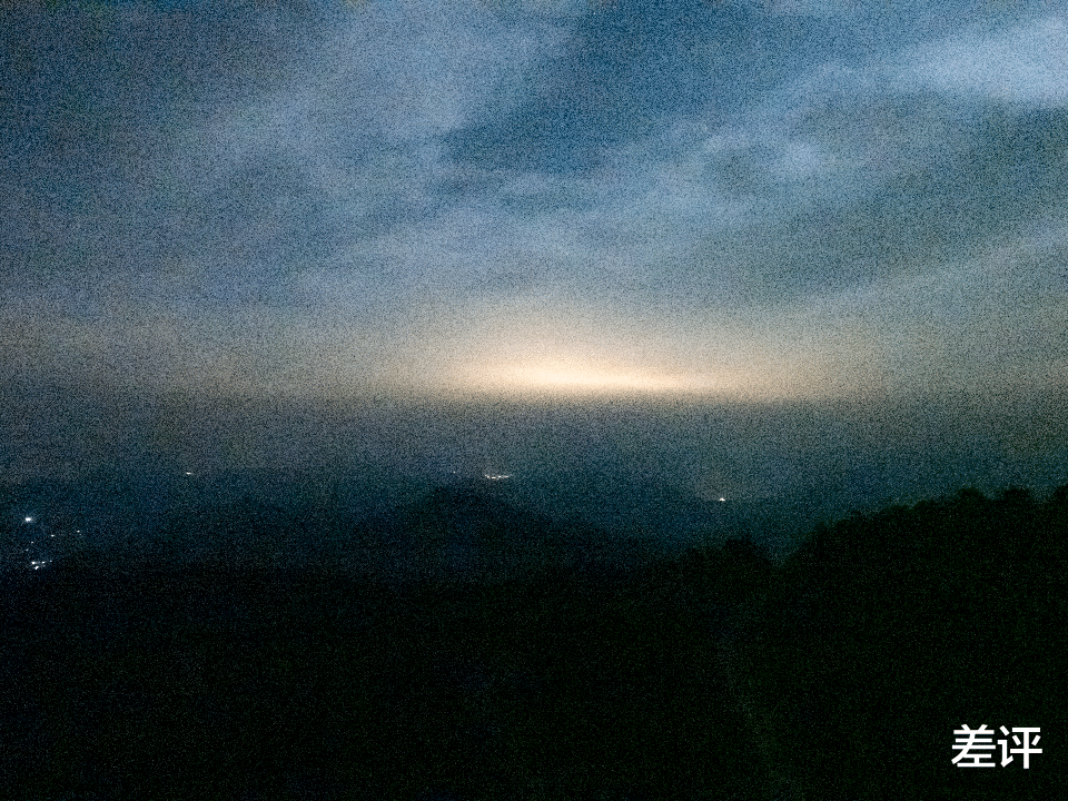 相机|都卖四五千的价格,到底谁才是2022年的拍照手机联名之王?