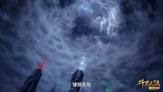 昊天锤|斗罗:五大长老合击不过如此,唐三用昊天锤接下攻击,并发现弱点