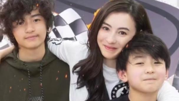 谢霆锋|张柏芝庆生，闭眼被儿子亲吻超幸福，谢振轩像极了年少时的谢霆锋