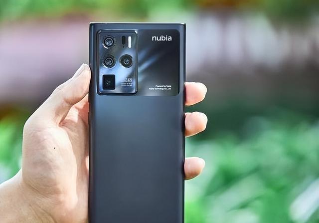 华为|物超所值!6400万像素+80瓦快充,这款影像旗舰起步价才3000多!