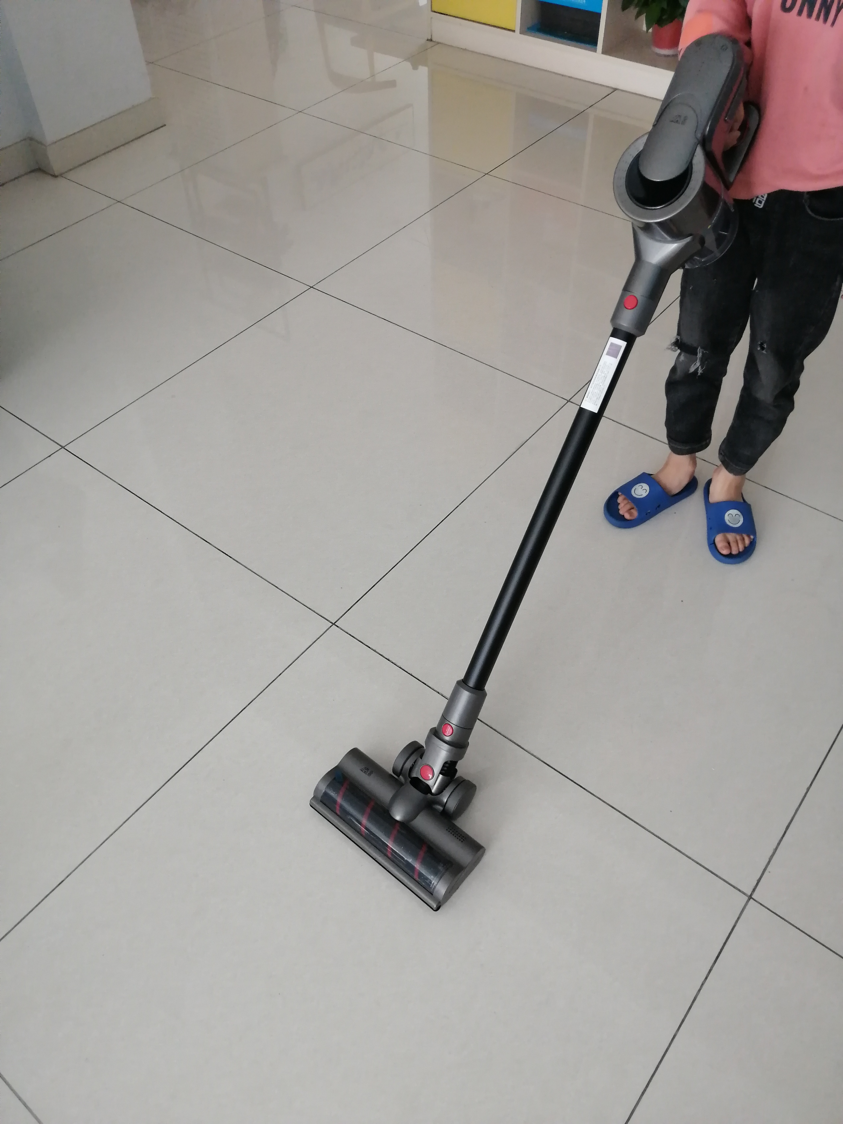 吸尘器|无线吸尘器好评度为什么越来越高?体验一年后,来说说真实感受