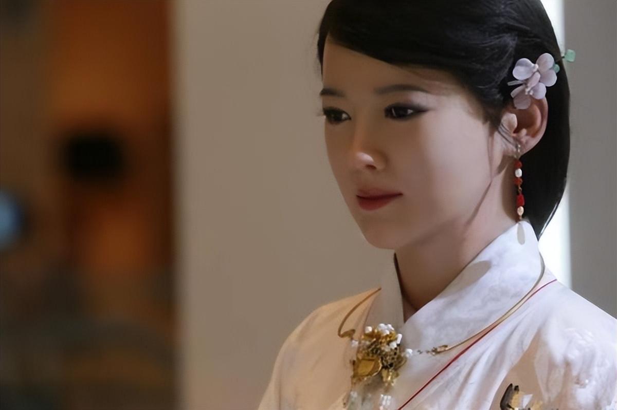抖音|中国第一个美女机器人问世,和真人实在太像,而且还会多种动作