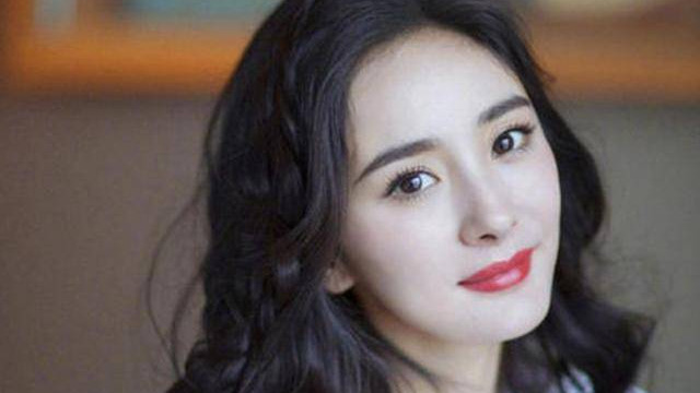 王珂|杨幂大学宿舍4人走红了3人，杨幂：不是不想带她，而是真带不动