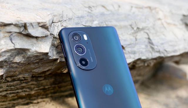 摩托罗拉|摩托罗拉X40Max尽显高档配置,达到110万跑分,16+512G或才三千档