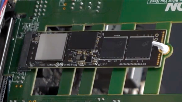 努比亚|AMD Zen4锐龙首次联手PCIe 5.0 SSD:速度上天