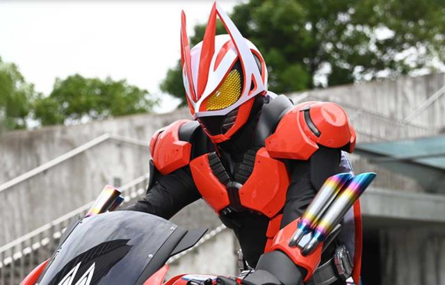 非人哉|假面骑士极狐9月4日首播,第一话登场3个骑士,把圣刃老家偷了