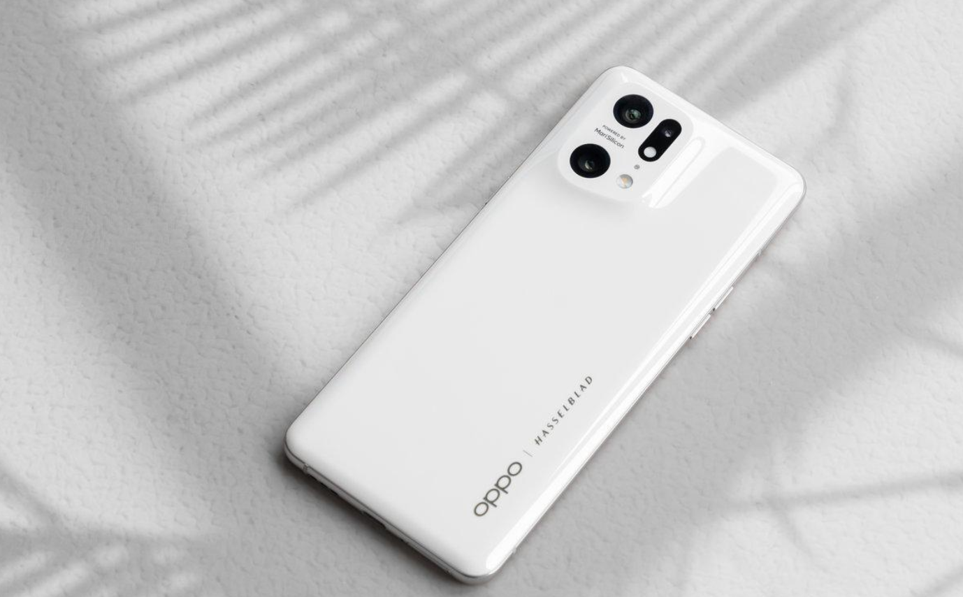 iPhone14|更大更厚！iPhone 14 Pro机模曝光，突起程度将无法平放桌面