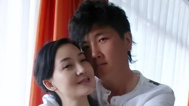 北美|离婚13年后，再看买红妹、孙楠的各自境遇，夫妻差距一目了然