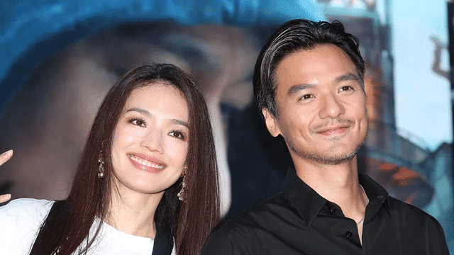 舒淇|46岁舒淇庆生照曝光，老公冯德伦表现引热议，网友：快离婚了