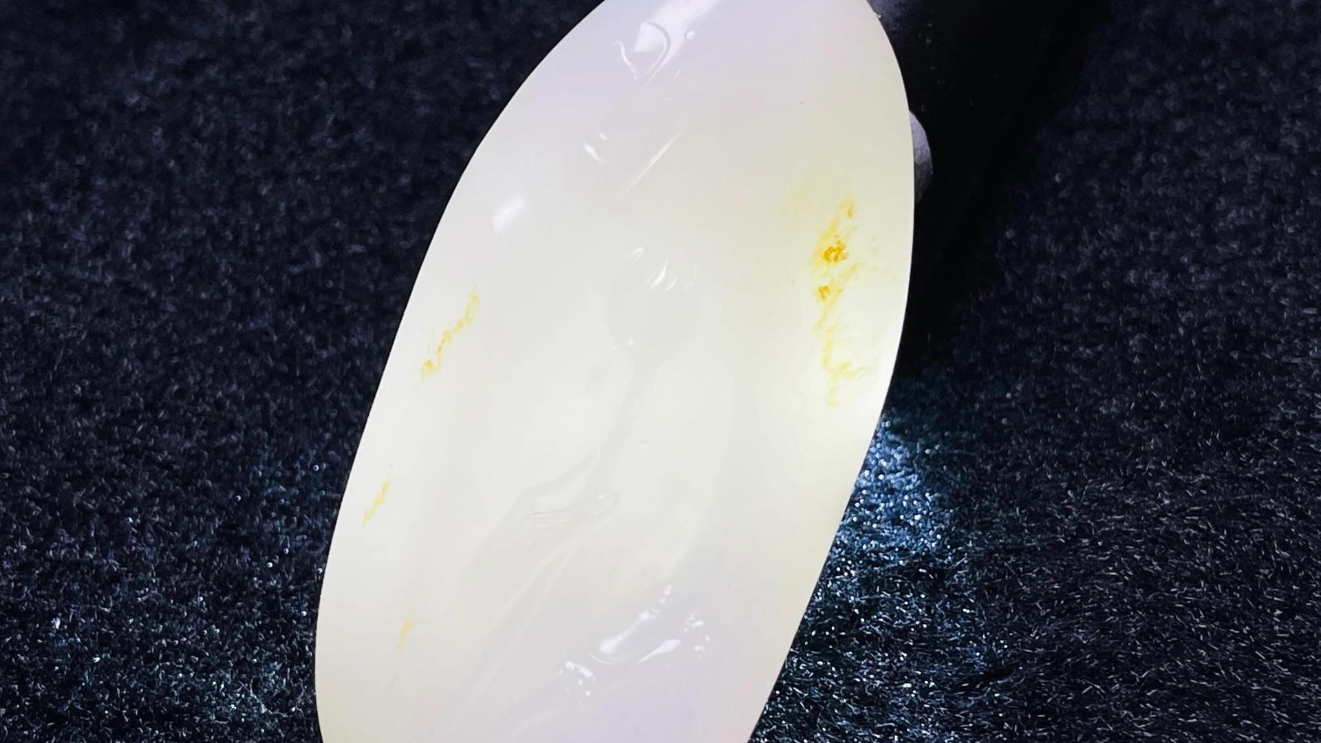 雕刻|大师亲工！和田籽料“花开见佛”！