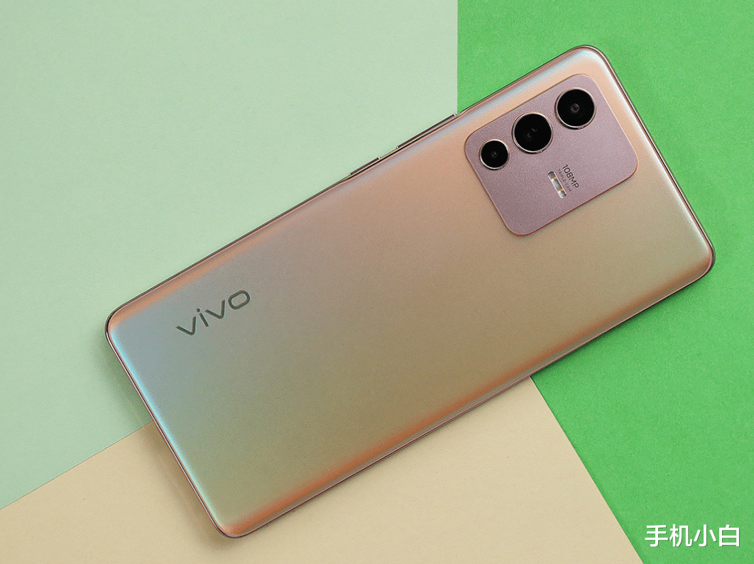 CPU|买手机别再抠抠搜搜，这4个方面该花的钱不能省，选对了能多用3年