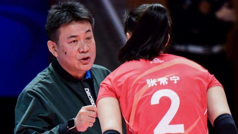 姚迪|中国女排打造豪阵，蔡斌或开后门：冠军球员回归+姚迪效仿魏秋月