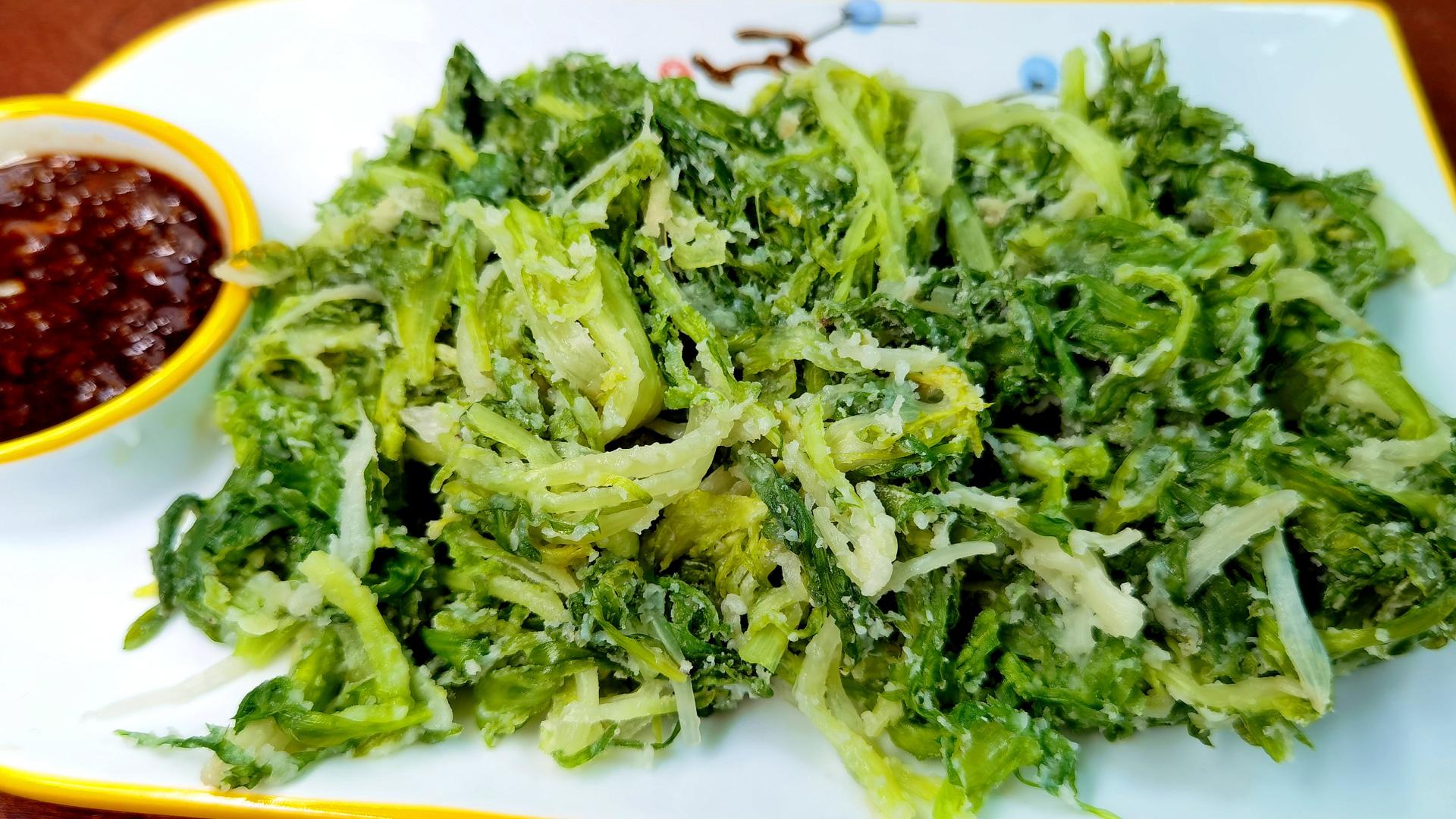 青椒|苦瓜芹菜靠边站，经常上火多吃这菜，鲜嫩营养，随手一蒸，真鲜美