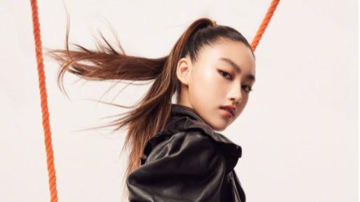 任达华|爸爸是影帝任达华，妈妈是超模琦琦，18岁任晴佳的人生即将开挂？