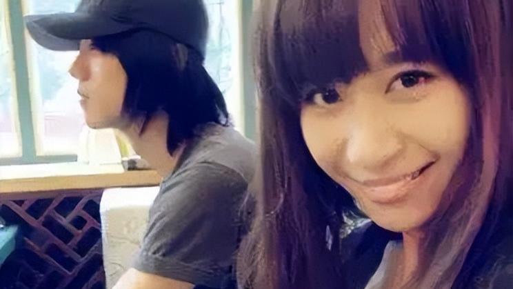 鹿晗|鹿晗的高中初吻给了她，追了3年才追上，去当练习生后女生提分手