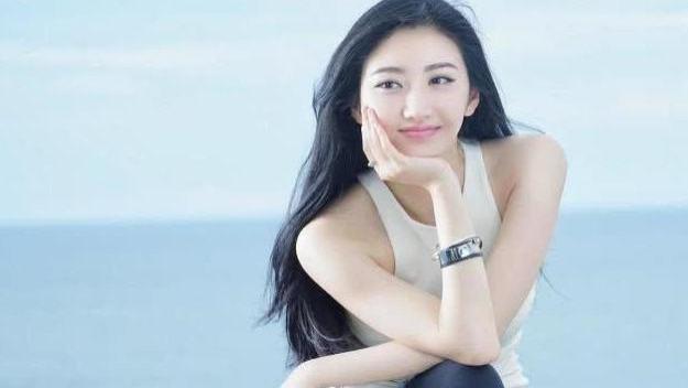 景甜|出道15年，半个娱乐圈都没捧红她，却被这一个“穷”剧组捧红了