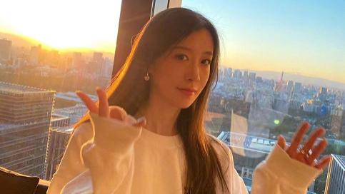 许魏洲|许魏洲妻子正脸照曝光，五官清秀气质佳，女方闺蜜po照遭网友吐槽