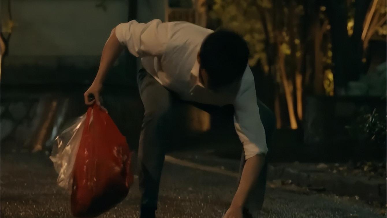 鲇鱼|亲爱的：反复看第4集，才发现鲇鱼细节太内涵！是肖路一生的写照