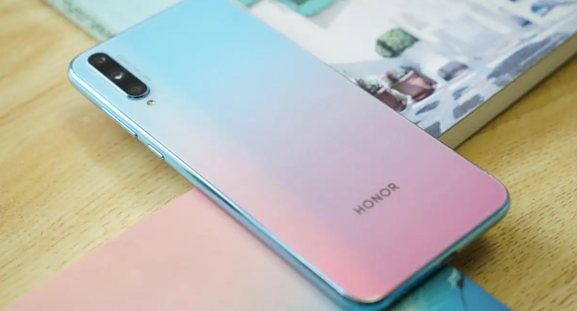 华为荣耀|荣耀找回了自己