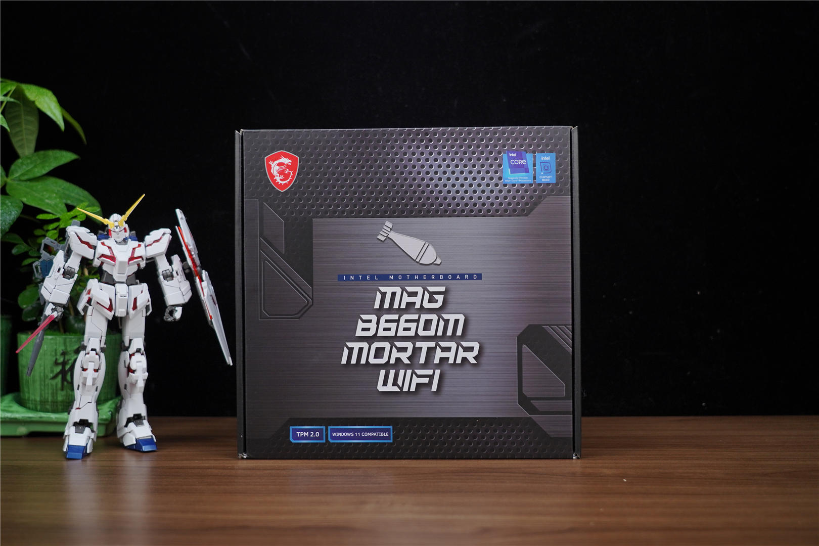 荣耀|九州风神冰立方AK620白色款：高颜值、六热管、双风扇，媲美水冷