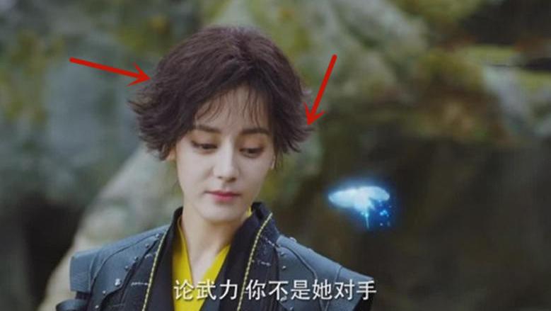 长津湖|影视综短发头套有多假？热巴像头顶鸡窝，刘涛像头长了大包