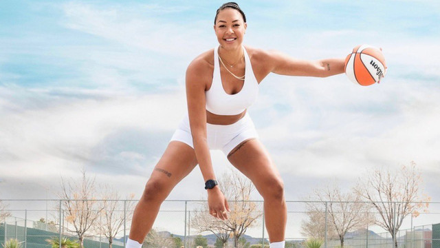 张文慈|附照片！女版奥尼尔退出国家队，30岁加入成人行业