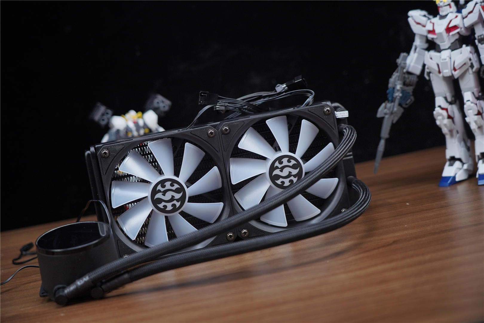 neuralink|独角兽主题主机来袭，依托XPG全家桶，装机效果很理想！