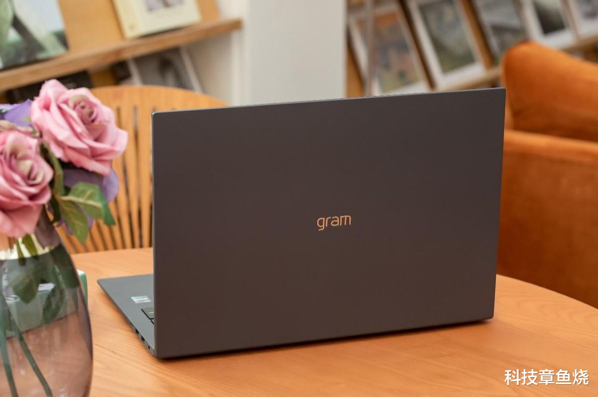 LG|總抱怨電腦不好用？不妨給她送一臺LG gram吧