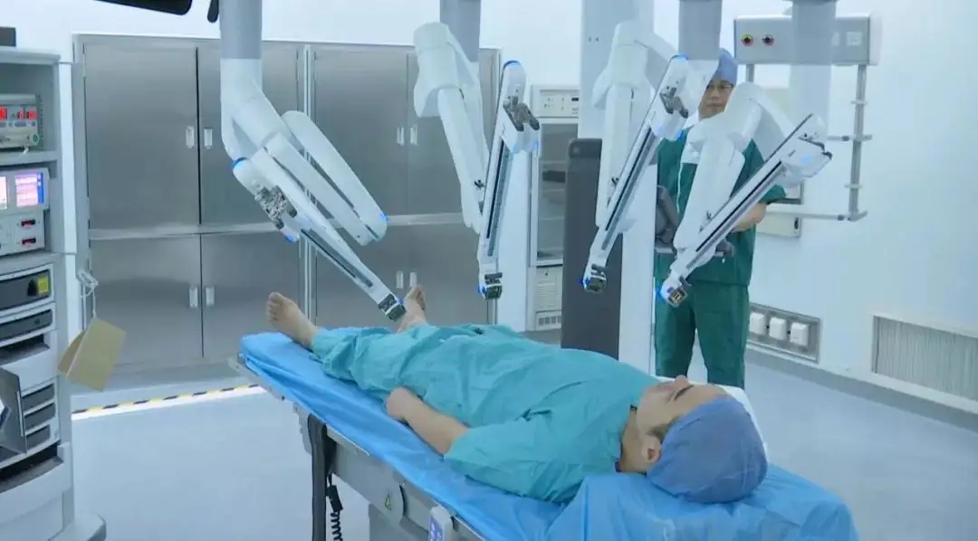 |人机合作的手术，会走向怎样的医学未来？