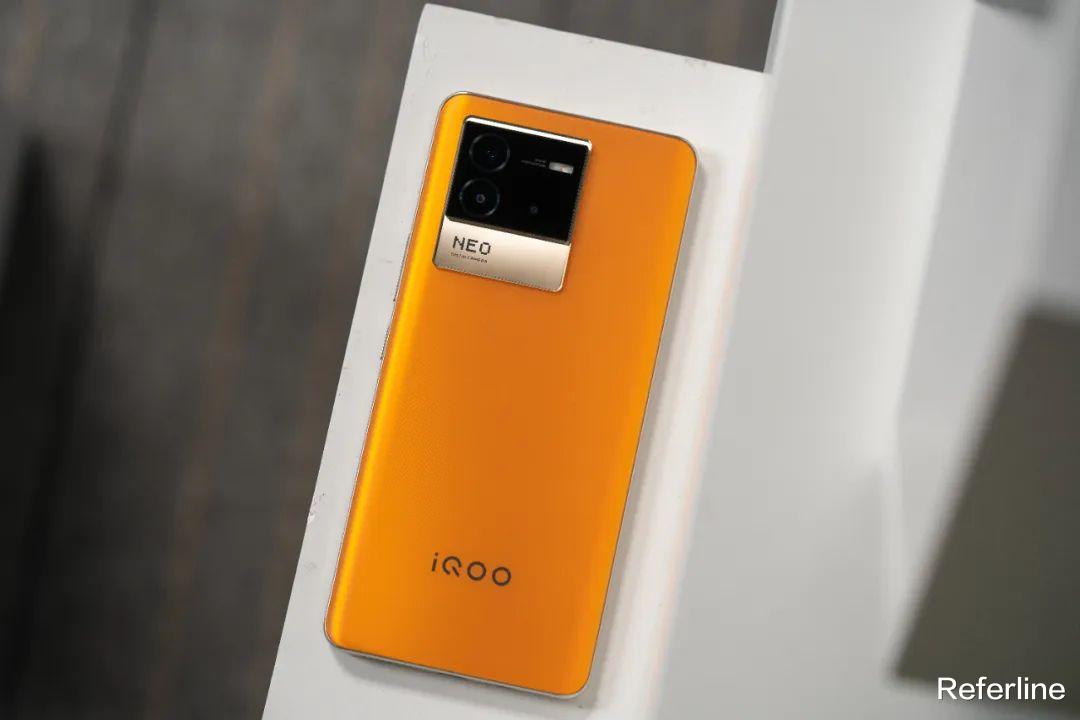 realme|充 电 快 还 便 宜 的 手 机 在 哪 里 ?