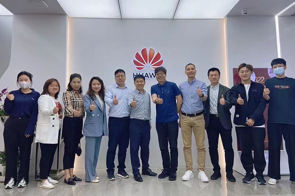 苹果|说“读书无用”的人看过来，华为前员工曝光工资单，数字说明一切