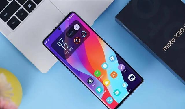 CPU|2亿像素主摄、骁龙8+处理器，8+128G卖3499依旧供不应求