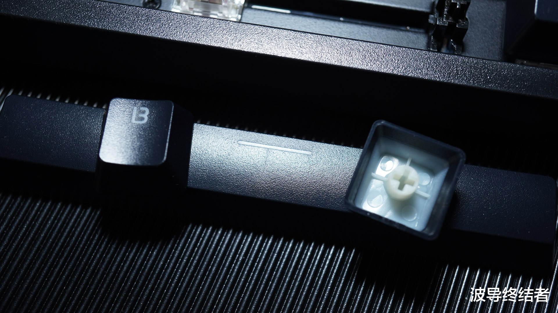 |脱颖而出 - 斗鱼DKW150无线双模机械键盘