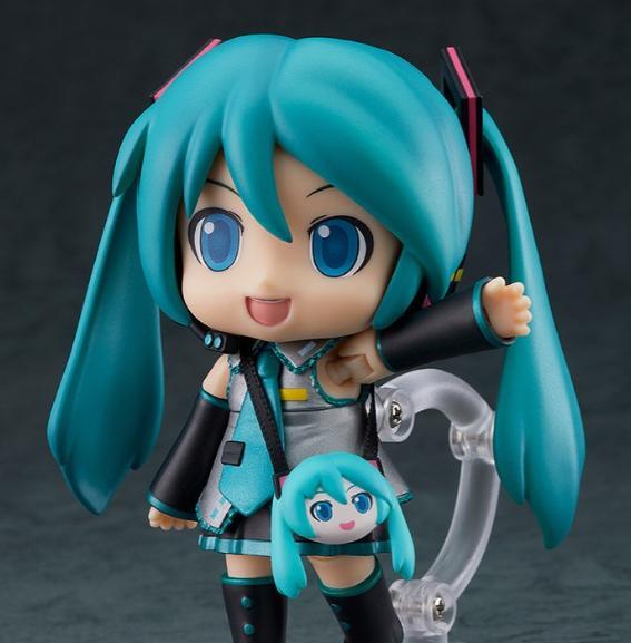 黏土人|初音打油十周年纪念版黏土人周边增重30斤让孩子哭泣的胖葱娘