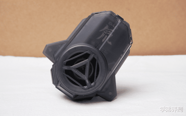 散热器|2022上半年手机散热器横评:红魔/黑鲨/飞智,谁是最强王者?