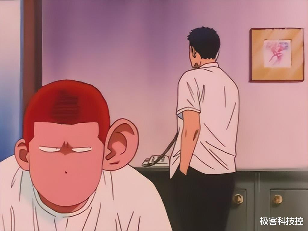 荣耀magic|坐个电梯也能泄露隐私？是时候换一个通话不漏音的手机了