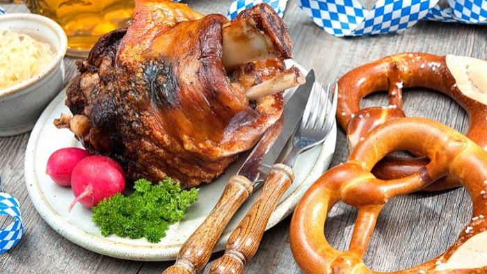 面包|只有香肠和酸菜？你对德国美食误解太深了！德国美食冷知识大盘点