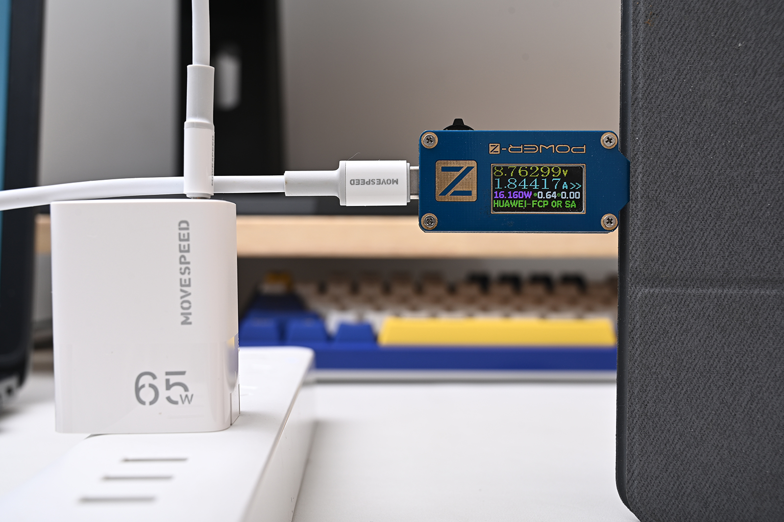 键盘|出行EDC要减负,扛起本本供电的迷你电站,入手移速65W组合